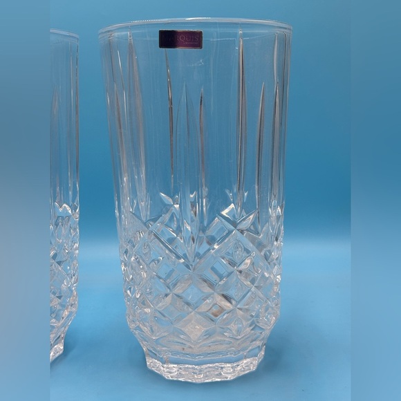 Marquis by Waterford Markham Pair of Vases. Sold separately. - Picture 4 of 13